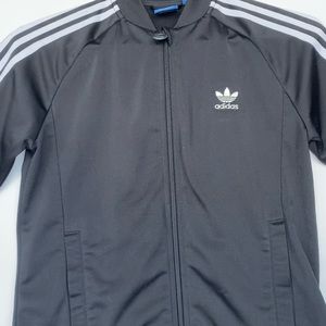 Black Adidas sweater with a zipper